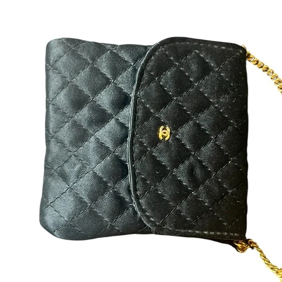 Vintage Chanel Black Quilted Micro Bag - with Chanel Gift Bag - Picture 8 of 15